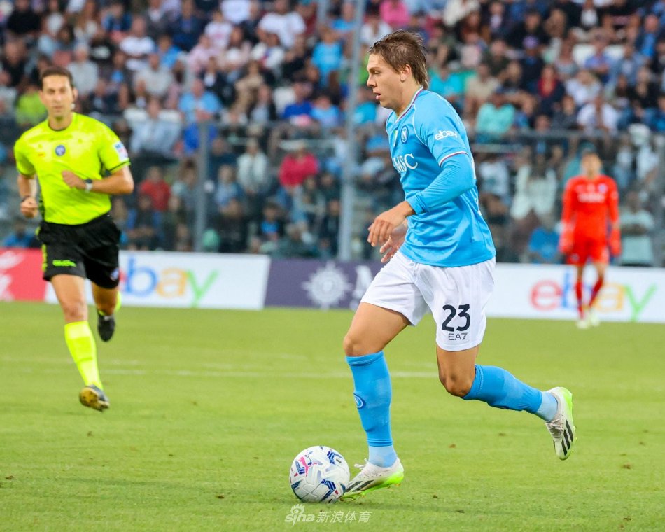 也暴露了在 也暴露了在