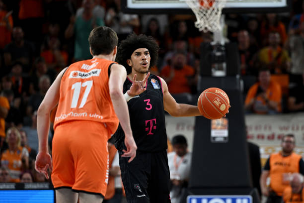 不仅是一场 不仅是一场